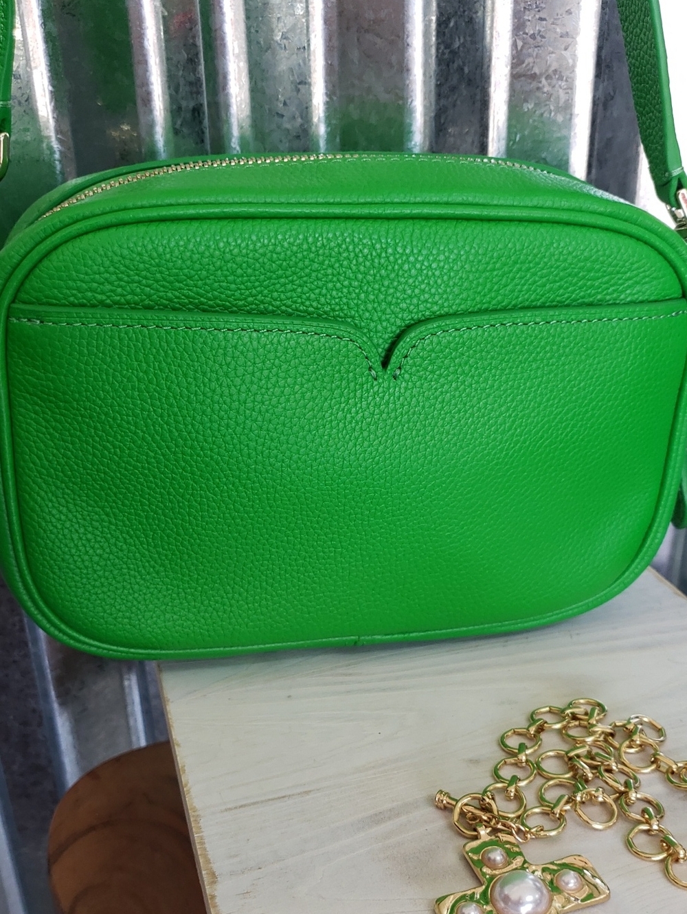 🔥🔥🔥kate spade Green Pebbled Leather Crossbody Bag with Gold Hardware - Picture 5 of 9